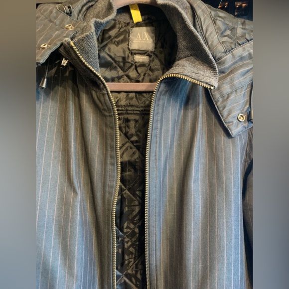 Armani Exchange Men’s Navy Pinstriped Bomber Jacket Size Medium - Picture 4 of 7